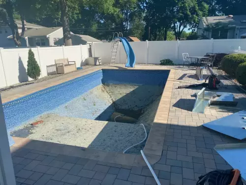 Royal Pool Renovation3 - 1