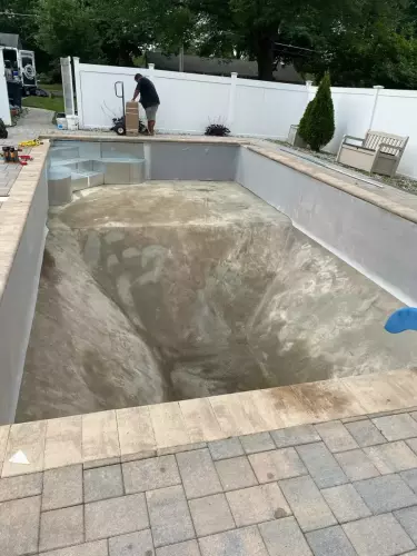 Royal Pool Renovation3 - 3