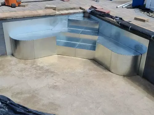 Royal Pool Renovation3 - 5